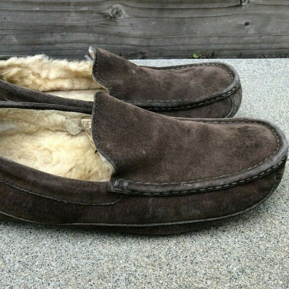UGG AUSTRALIA Mens 12 Ascot Brown Sheepskin Sherpa...